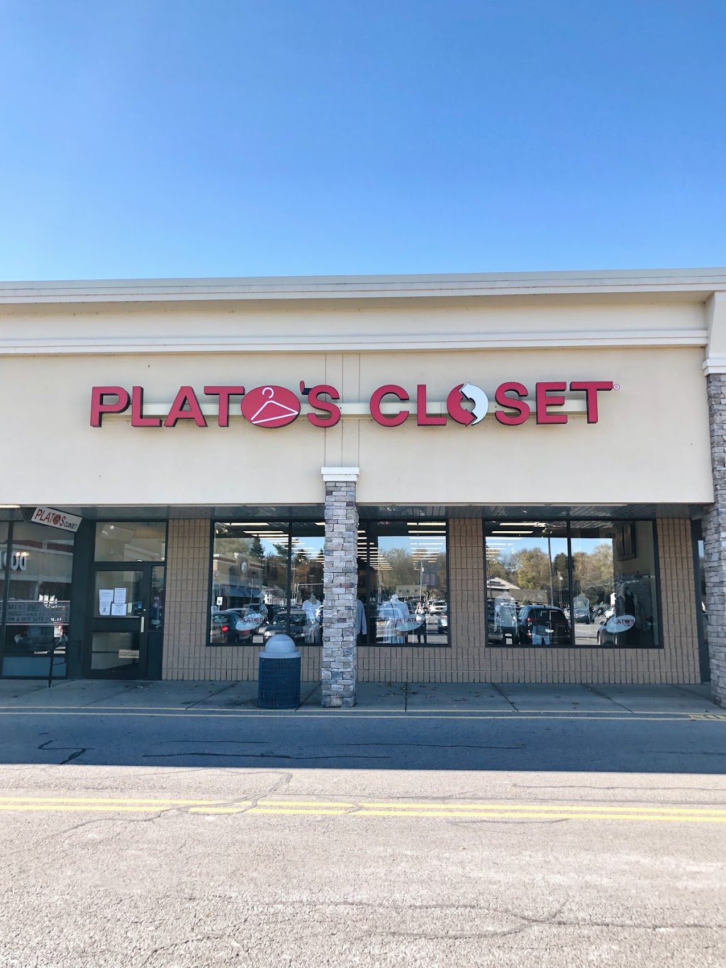 Platos Closet- West Seneca | Southgate Plaza, 974 Union Rd, West Seneca, NY 14224, USA | Phone: (716) 677-6707