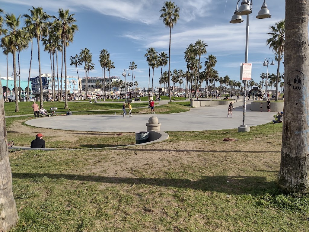 Best of the Boardwalk | 2 Breeze Ave, Venice, CA 90291, USA | Phone: (310) 566-5222