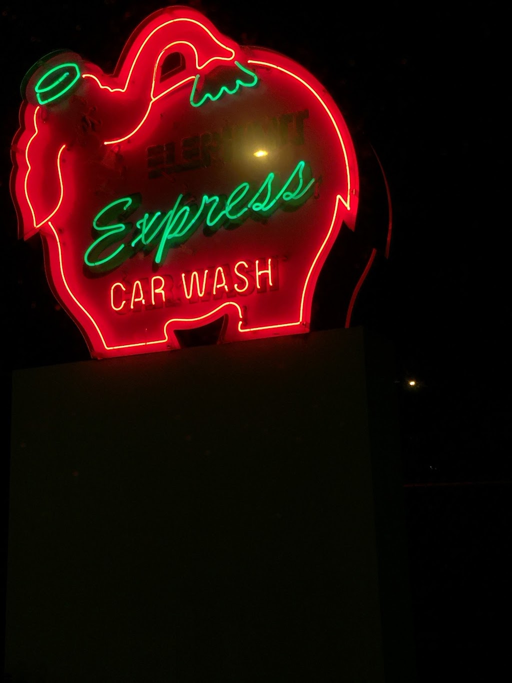 Sparkle Clean Car Wash | 27607 Pacific Hwy S, Federal Way, WA 98003, USA | Phone: (253) 946-7626