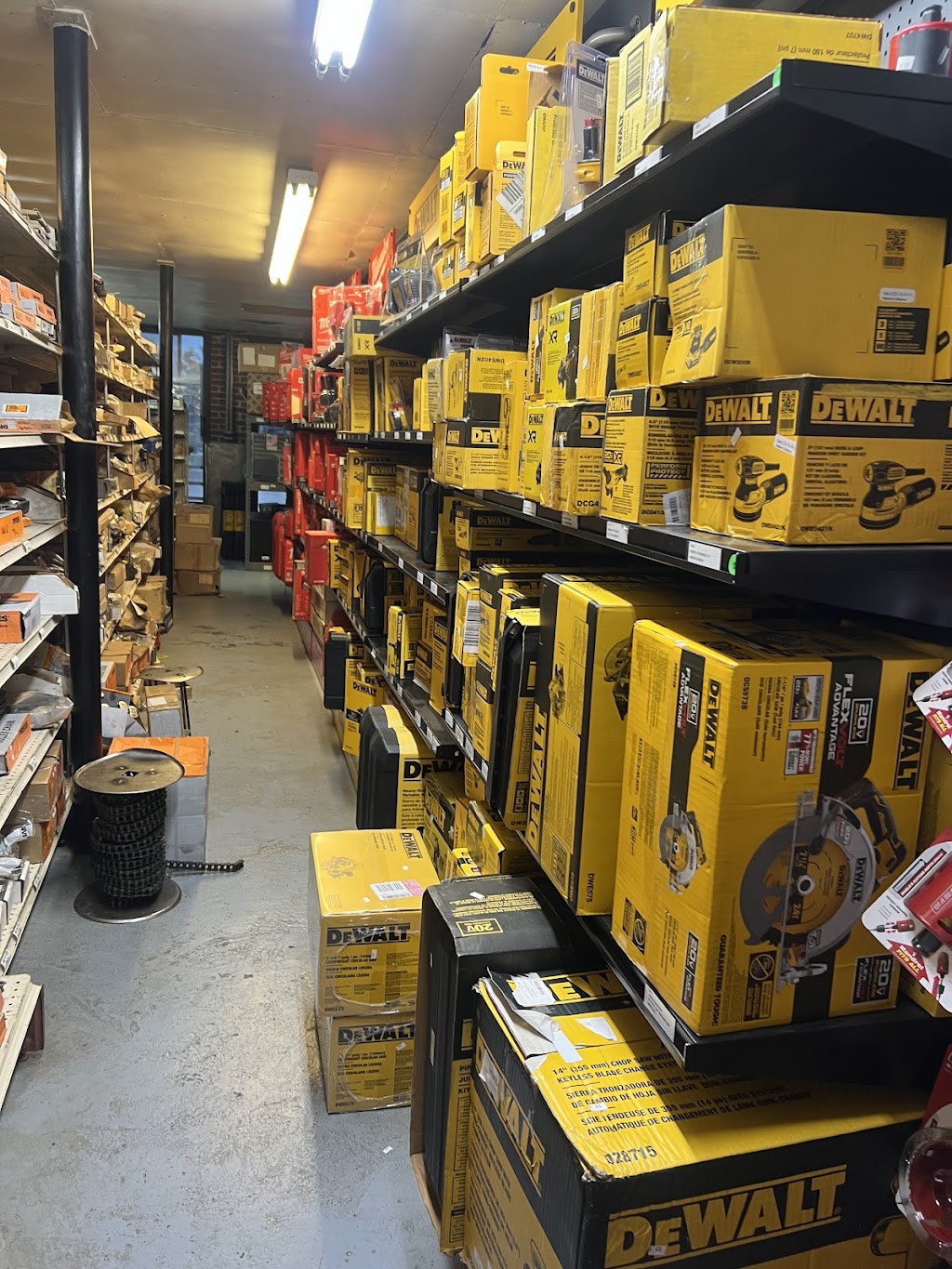 W Earl Nixon Welding Supplies | 3030 Rocky Hock Rd, Edenton, NC 27932, USA | Phone: (252) 221-4348