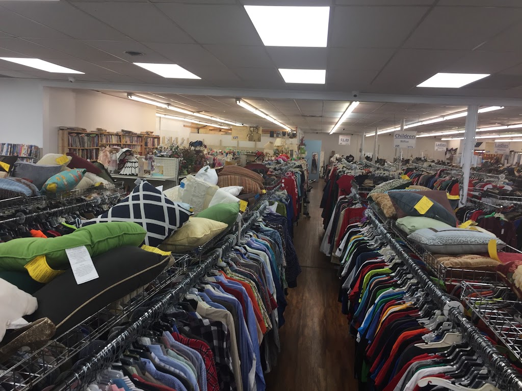 St. Vincent de Paul Thrift Store and Donation Center | 9864 Reading Rd, Cincinnati, OH 45241, USA | Phone: (513) 563-2949