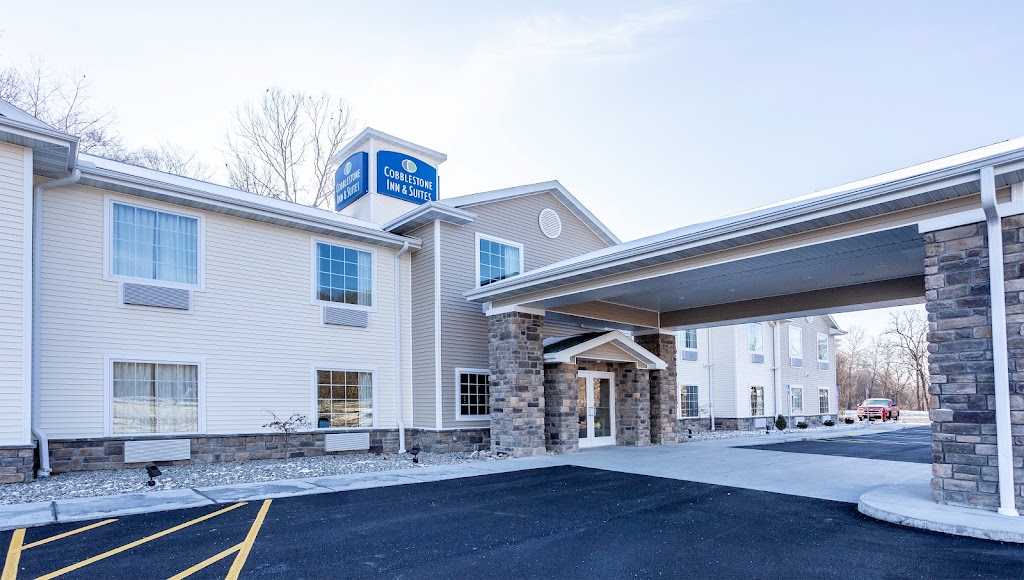 Cobblestone Inn & Suites - Brookville | 9135 IN-101, Brookville, IN 47012, USA | Phone: (765) 647-4434