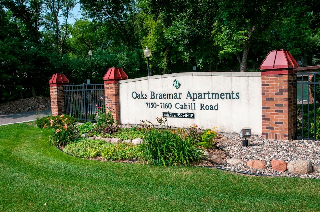 Oaks Braemar | 7150 Cahill Rd, Edina, MN 55439, USA | Phone: (612) 503-9560