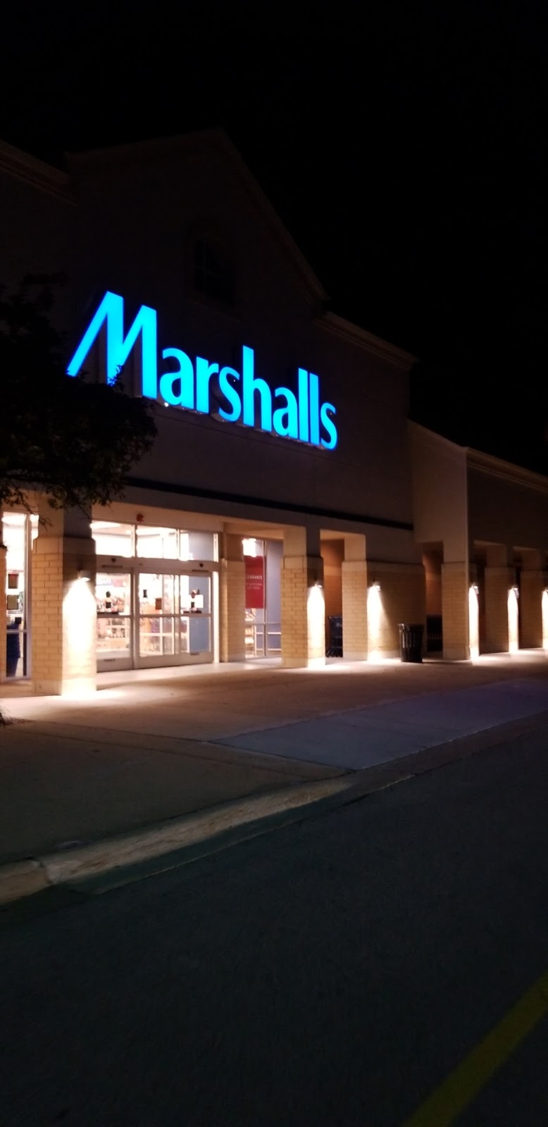 Marshalls | 370 Half Day Rd, Buffalo Grove, IL 60089, USA | Phone: (847) 793-8193