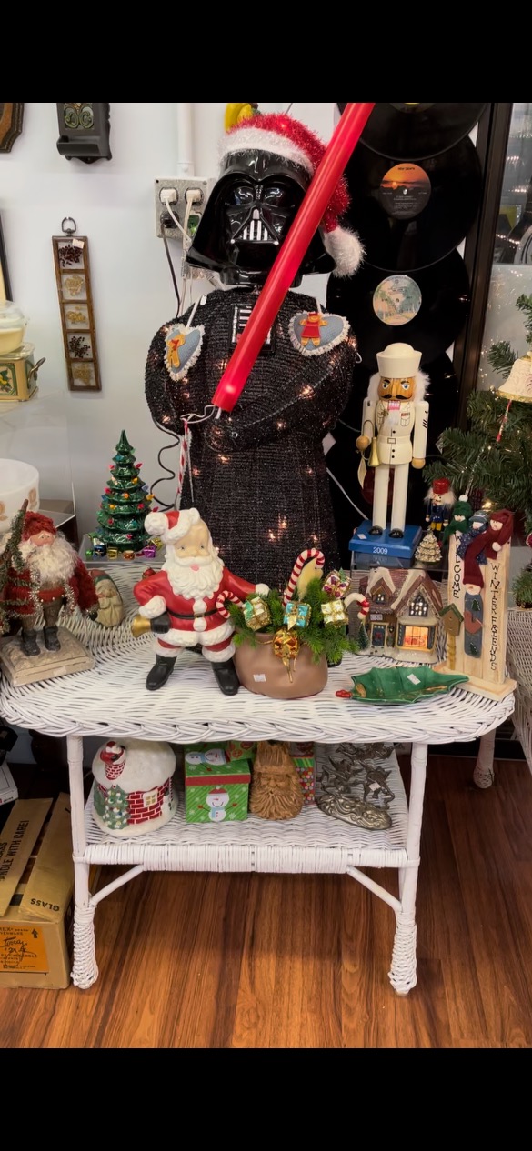 New 2 U Vinyl & Vintage | 611 S Main St, Miamisburg, OH 45342, USA | Phone: (937) 388-4712