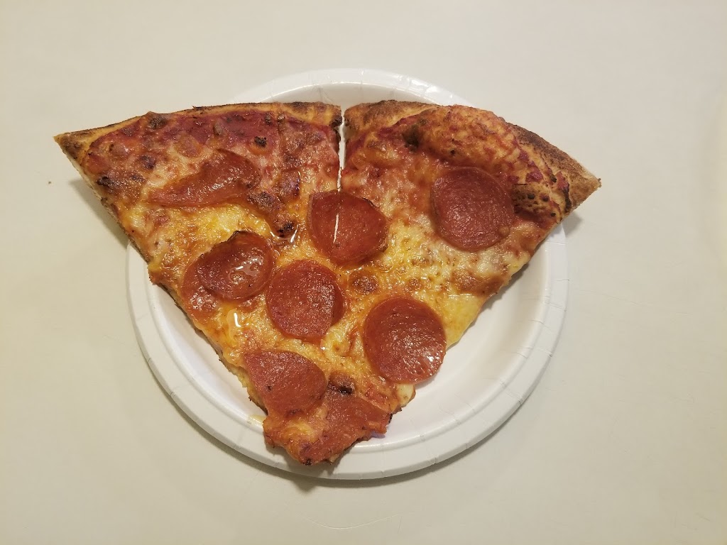 Christophers Subs & Pizza | 264 Main Dunstable Rd, Nashua, NH 03062, USA | Phone: (603) 883-2362