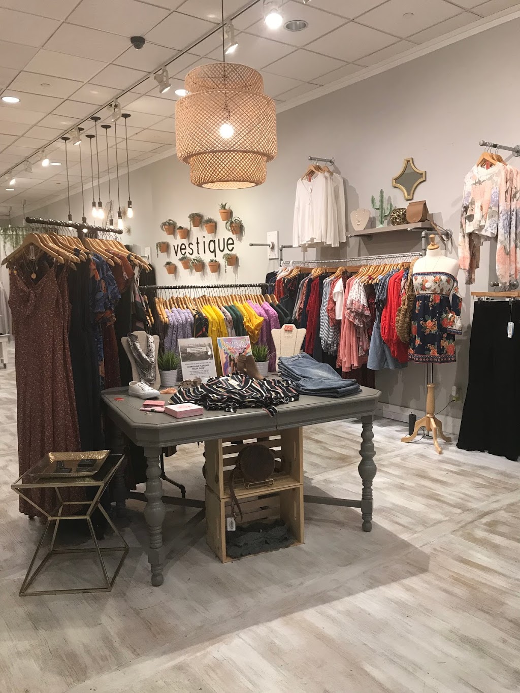 vestique | 4325 Glenwood Ave Suite 2084 - B, Raleigh, NC 27612, USA | Phone: (984) 200-7826