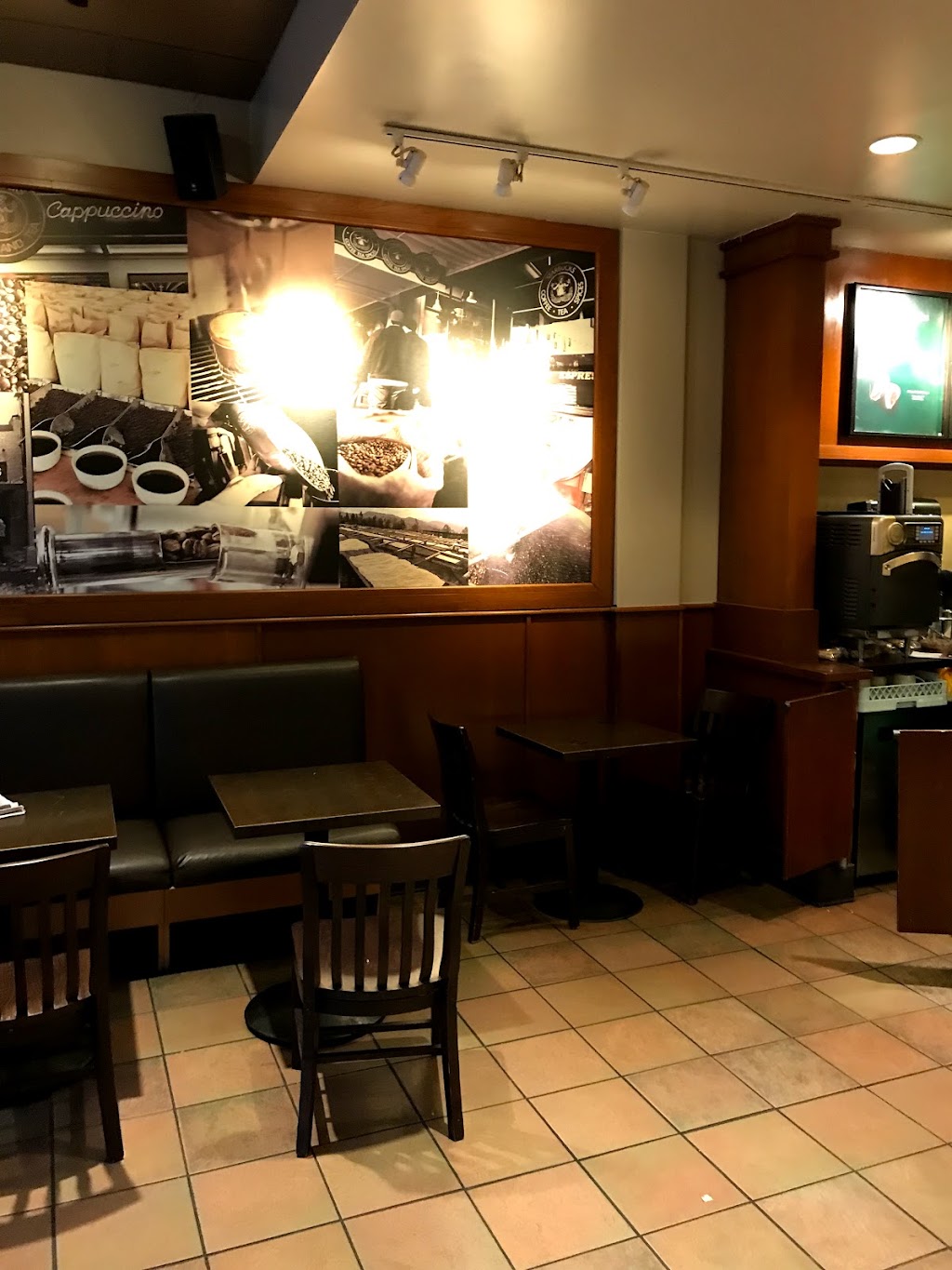 Starbucks | Thruway Shopping Center, 1253 E Putnam Ave, Riverside, CT 06878, USA | Phone: (203) 698-1306