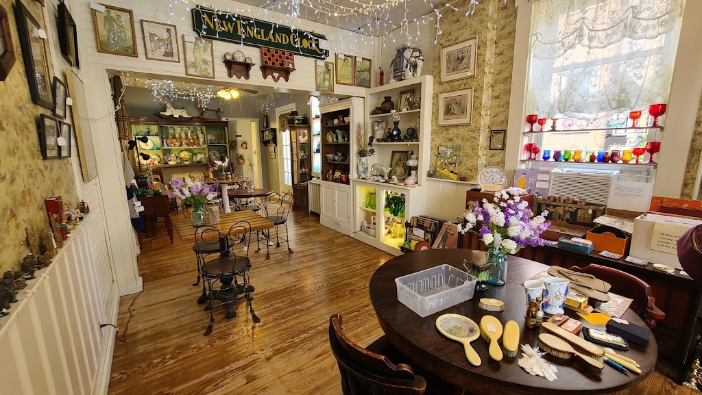 Carriage House Antiques | 22159 Main St, Oldenburg, IN 47036, USA | Phone: (812) 932-2070