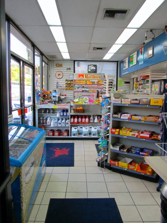 Grand Mobil Gas & Service | 22628 Golden Springs Dr, Diamond Bar, CA 91765, USA | Phone: (909) 861-6418