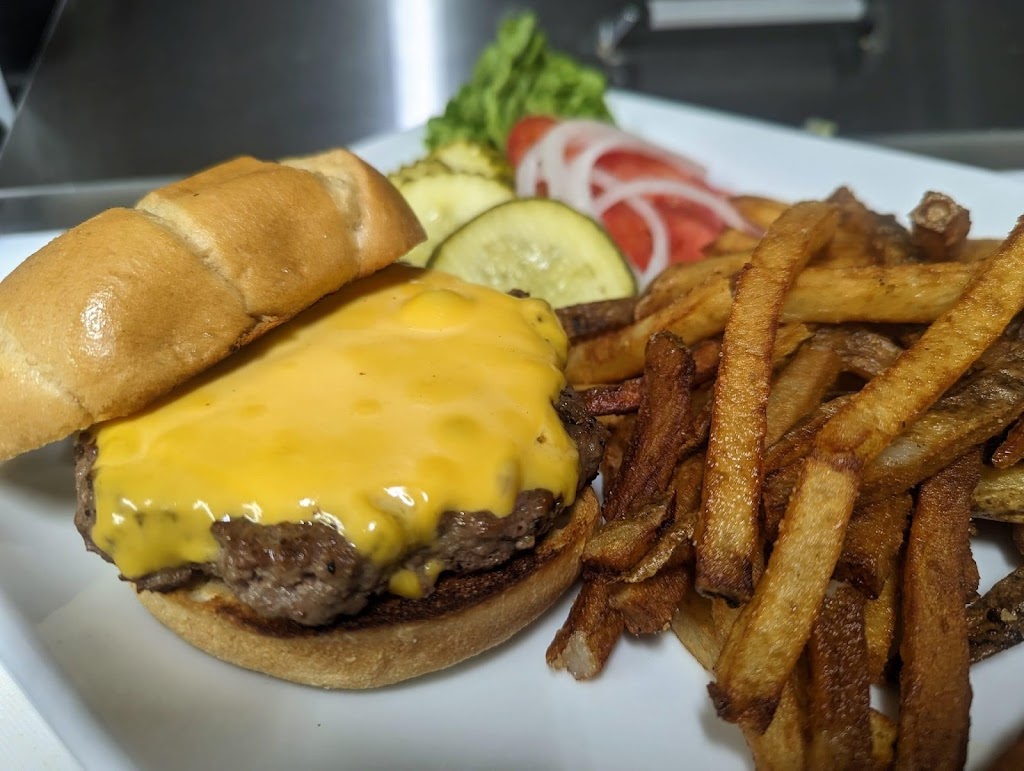 The Coneburg Grill and Pub | 904 Peabody St, Peabody, KS 66866, USA | Phone: (620) 983-2010