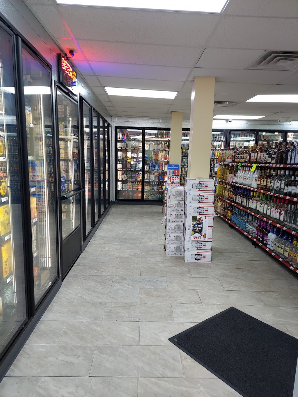 J&R Liquor 1 | 4510 US-14, Janesville, WI 53546, USA | Phone: (608) 563-1652