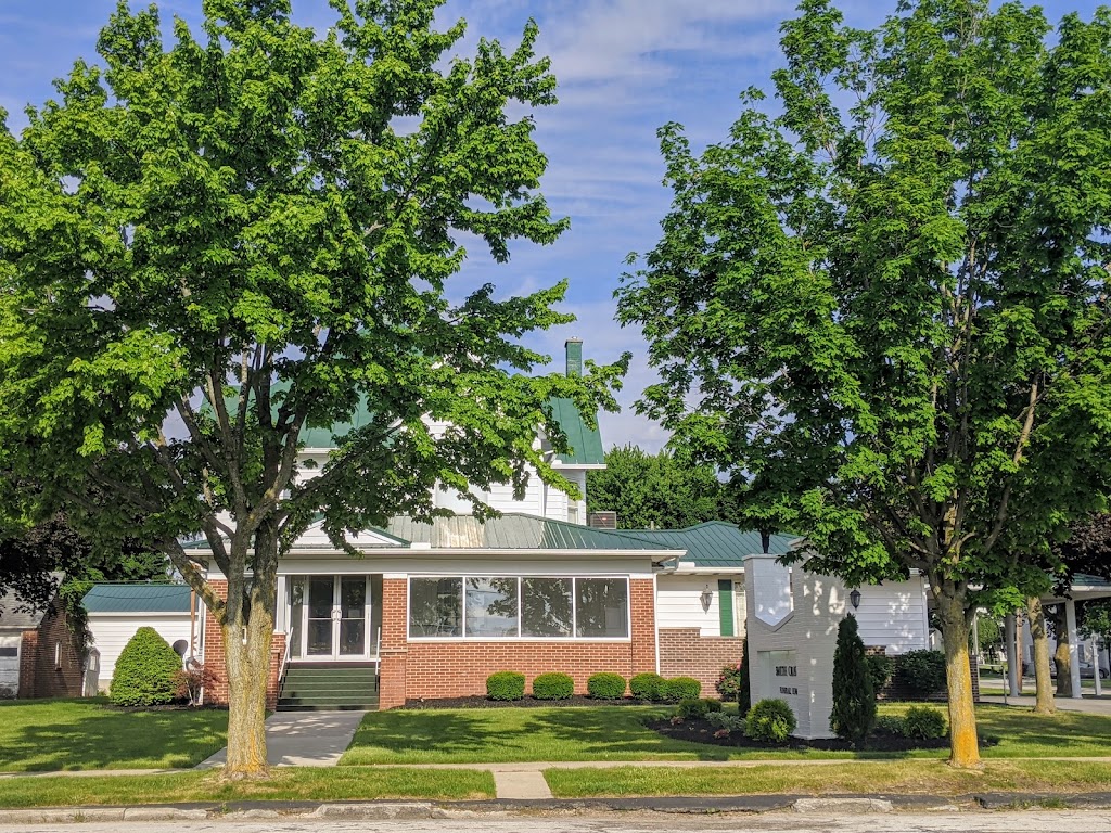 Smith-Crates Funeral Home | 515 N Main St, North Baltimore, OH 45872, USA | Phone: (419) 257-2651