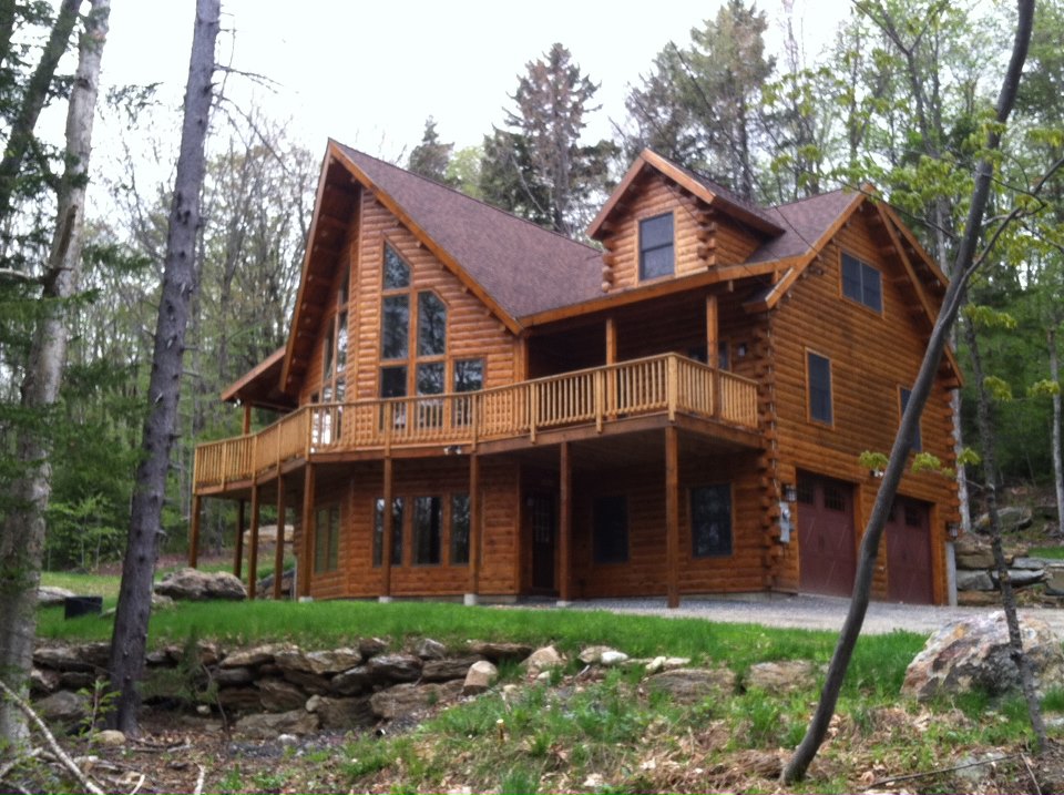 Moosehead Cedar Log Homes | 225 VT-9, Wilmington, VT 05363, USA | Phone: (802) 464-7609