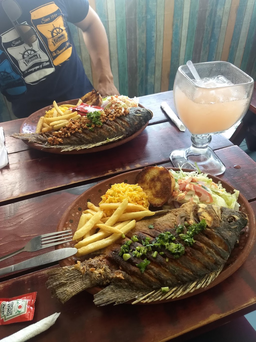 El Barco Marisqueria | Calle Cártamo 9002, Granjero, 32693 Cd Juárez, Chih., Mexico | Phone: 656 307 1333