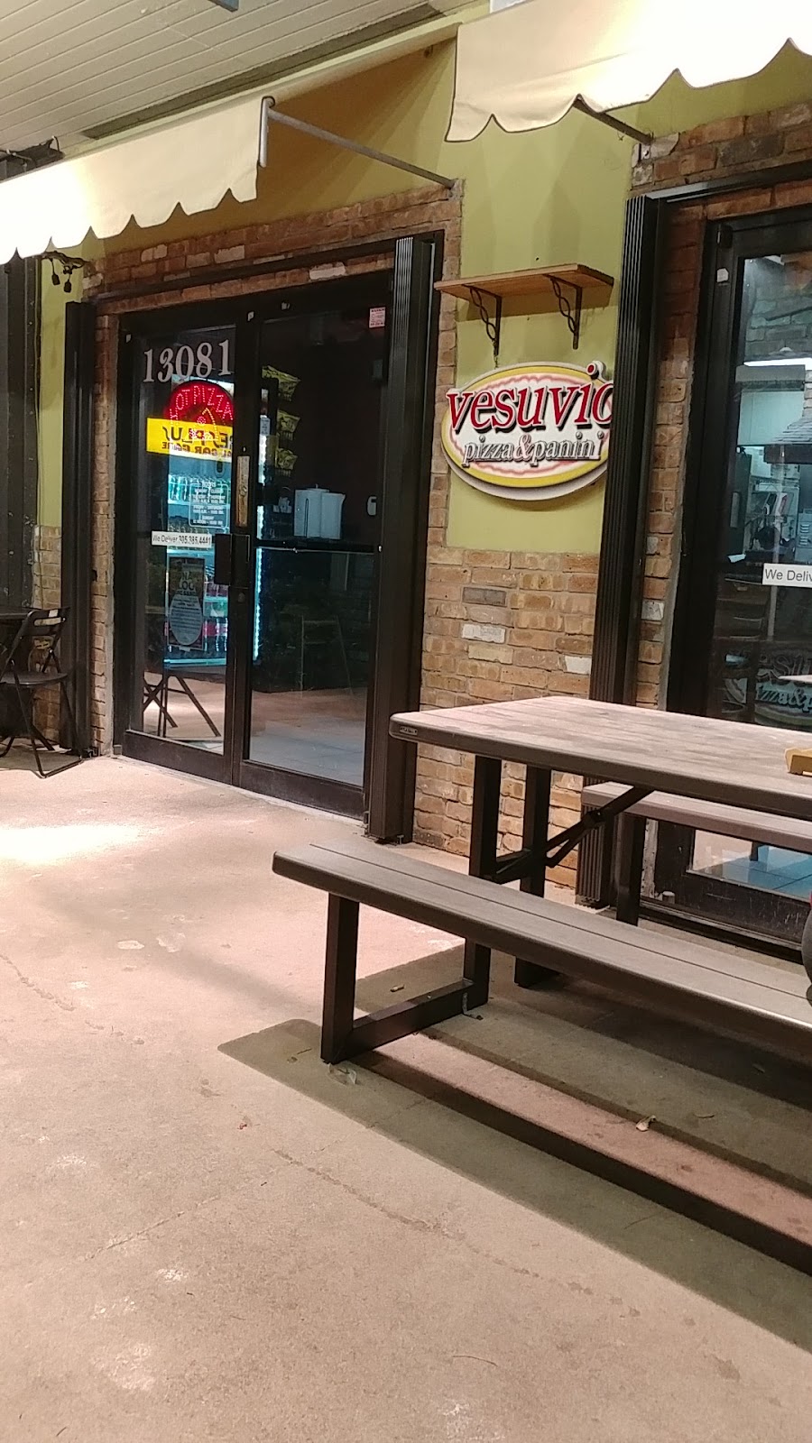 Vesuvio Pizza & Panini | 13081 SW 88th St, Miami, FL 33186, USA | Phone: (305) 385-4441