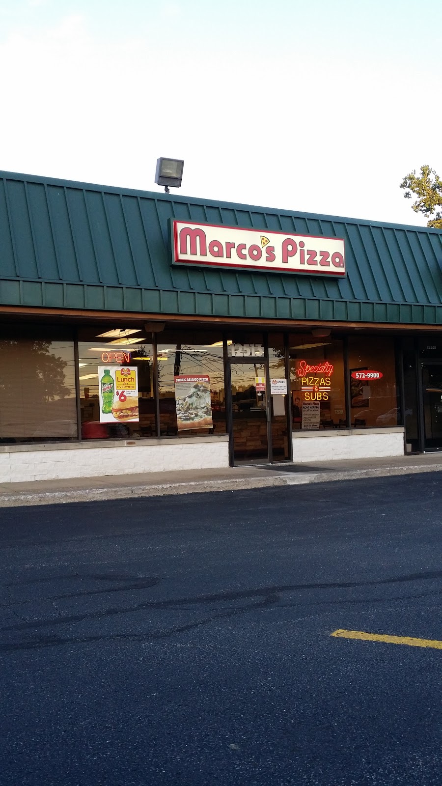 Marcos Pizza | 12513 Pearl Rd, Strongsville, OH 44136, USA | Phone: (440) 572-9900