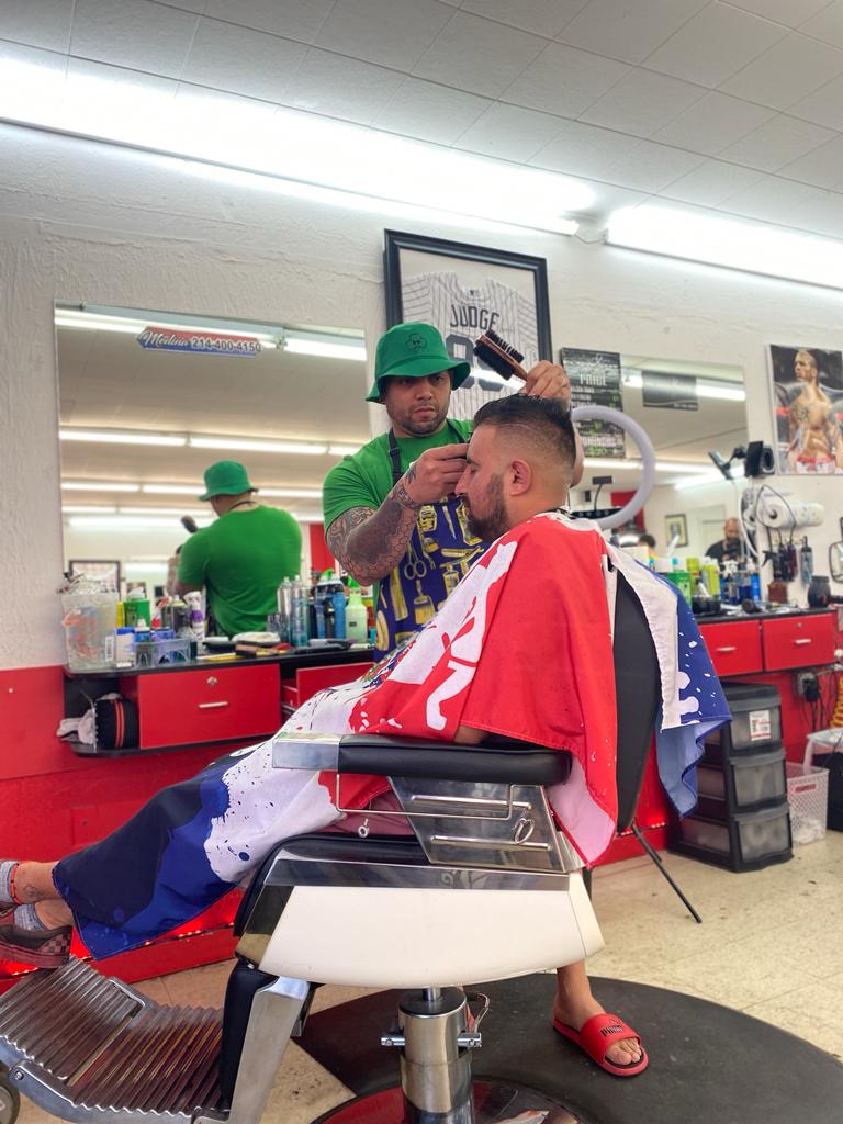 Dominican Barber exprexx | 1506 E Abram St, Arlington, TX 76010, USA | Phone: (214) 400-4150