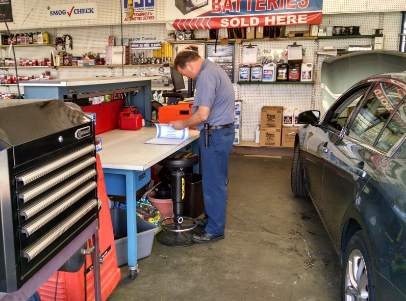 Fitzgeralds Auto Care Center | 2066 Placentia Ave, Costa Mesa, CA 92627, USA | Phone: (949) 548-8877