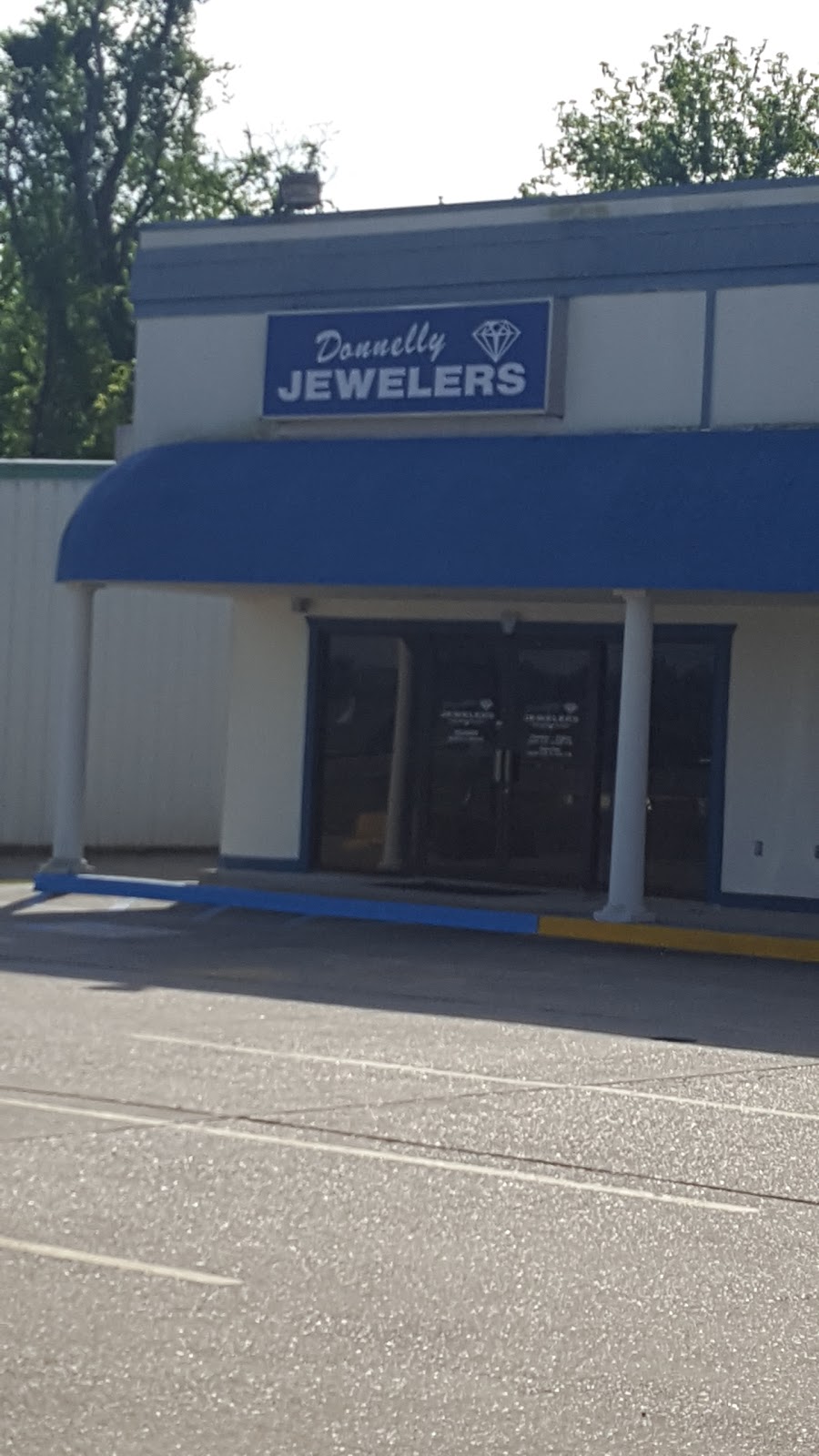 Donnelly Jewelers Inc | 3013 US-51, Laplace, LA 70068, USA | Phone: (985) 651-9358