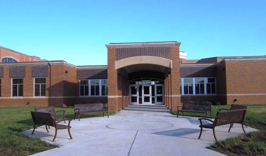College View Elementary School | 1225 College Rd, Council Bluffs, IA 51503, USA | Phone: (712) 328-6452