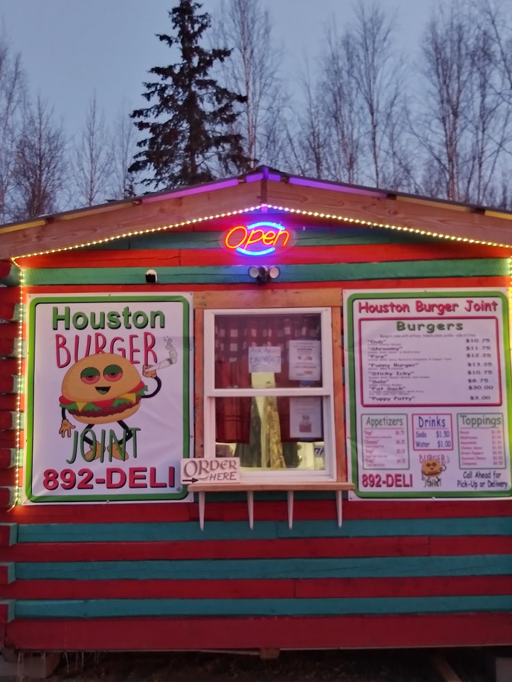 Houston Burger JOINT | 15231 W Parks Hwy, Wasilla, AK 99654, USA | Phone: (907) 892-3354