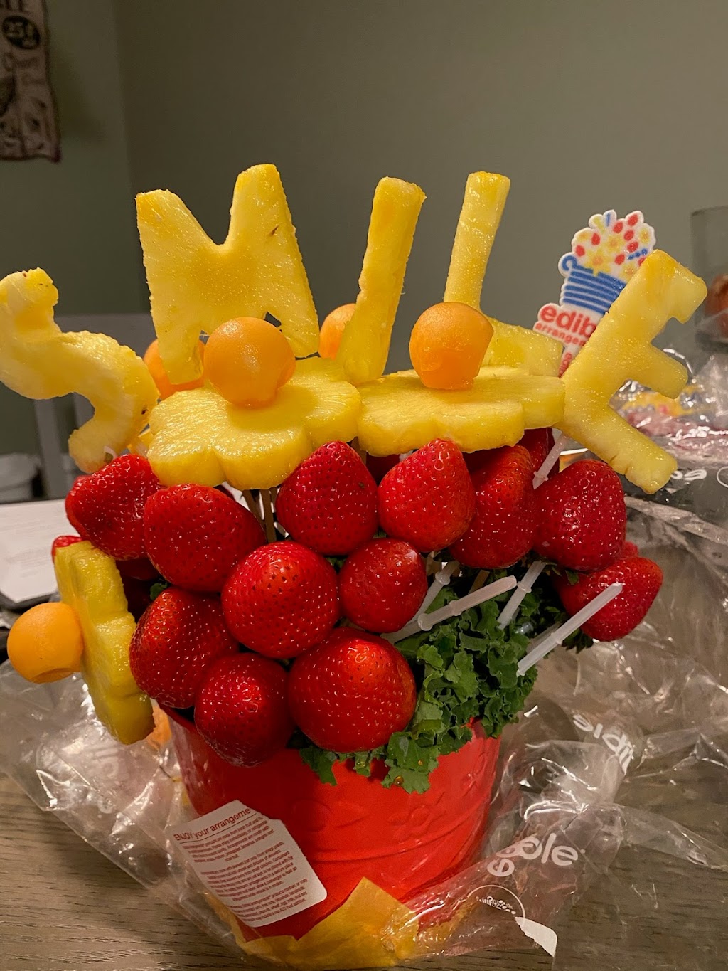 Edible Arrangements | 155 Wolf Rd, Albany, NY 12205, USA | Phone: (518) 438-5858