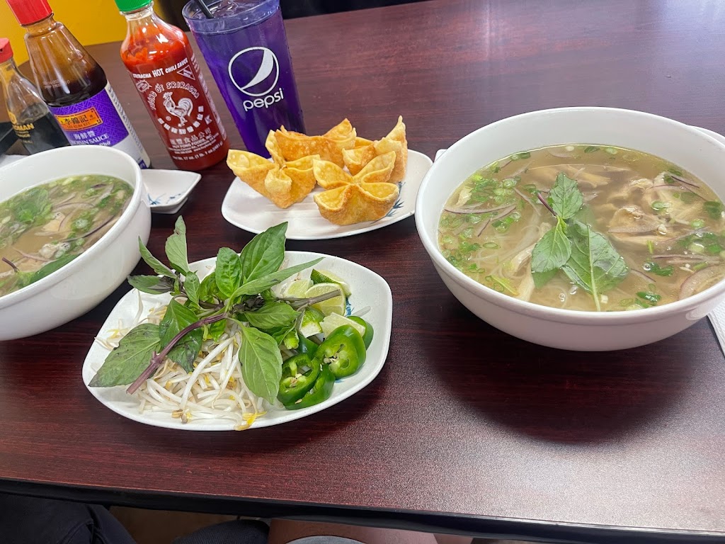 Pho Cuong | 6605 E 37th St N Ste 100, Wichita, KS 67220 | Phone: (316) 260-8218