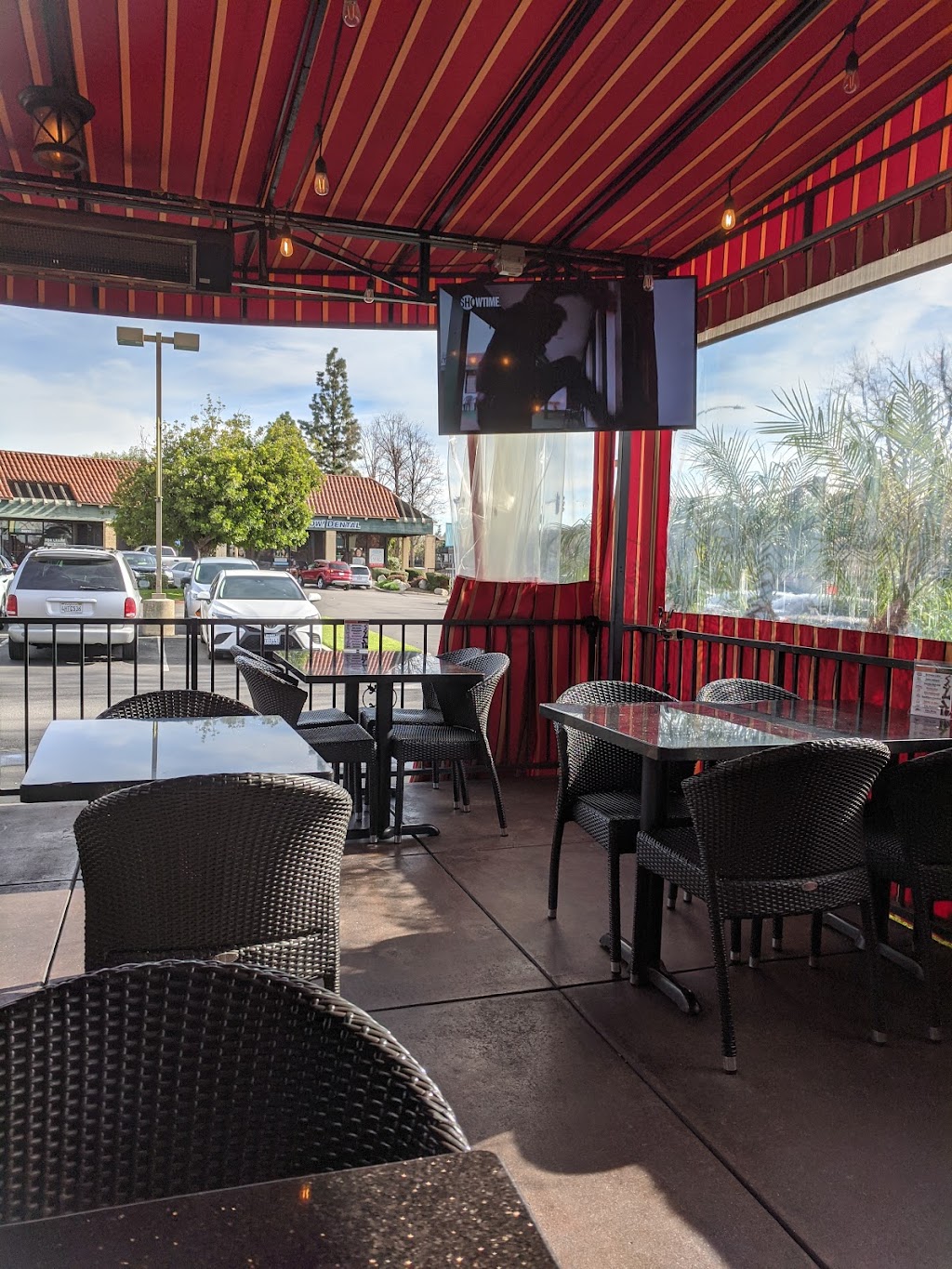 Cafe X2O, La Verne | 2445 Foothill Blvd, La Verne, CA 91750, USA | Phone: (909) 593-7873