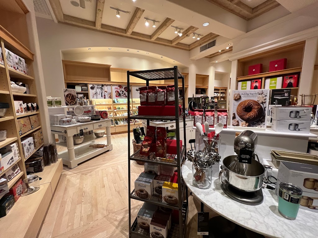 Williams-Sonoma | 1470 Mt Diablo Blvd, Walnut Creek, CA 94596, USA | Phone: (925) 210-1215