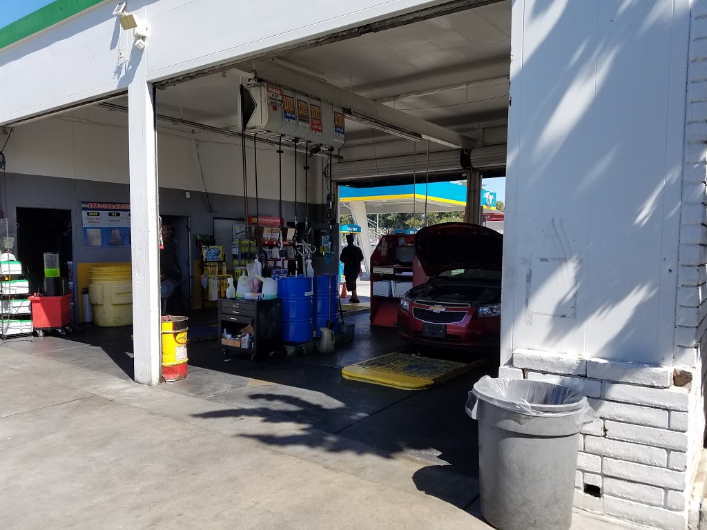 10 Minute Speed Oil Change Center | 3478 Homestead Rd, Santa Clara, CA 95051, USA | Phone: (408) 551-0000