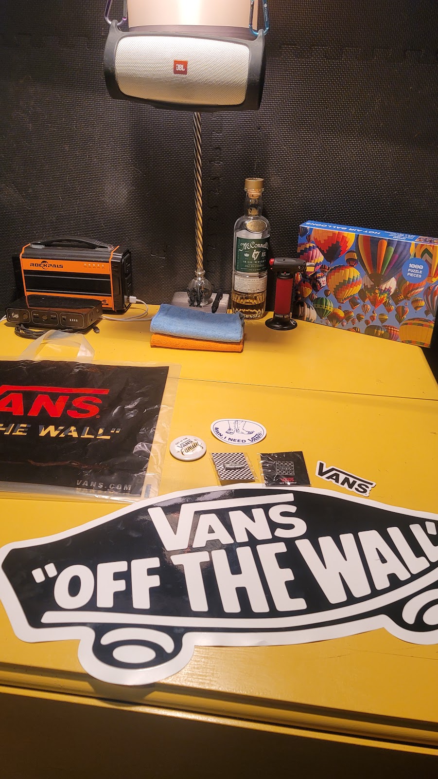 Vans | 210 Andover Street Space W184E, Peabody, MA 01960, USA | Phone: (978) 531-1421