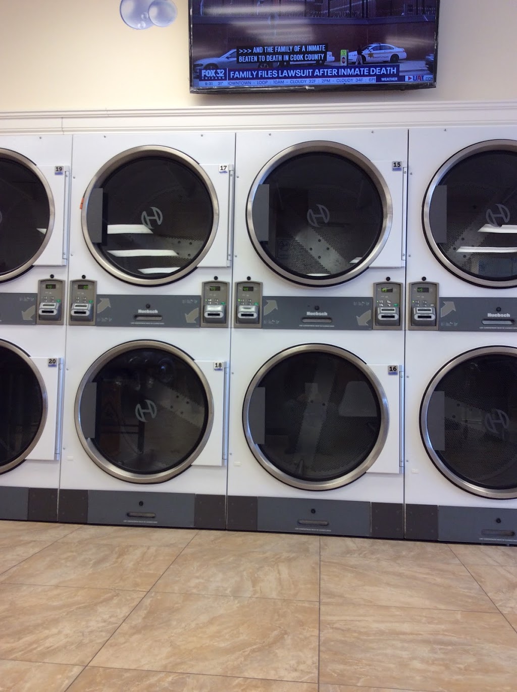 Laundry World | 1201 W Dundee Rd, Wheeling, IL 60090, USA | Phone: (773) 956-7449