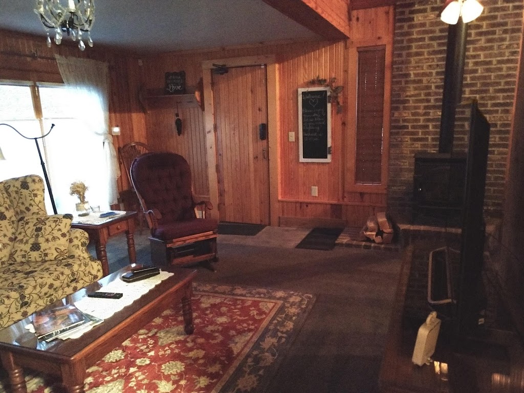 Rock Mill Cottage Bed and Breakfast | 5950 Lithopolis Rd NW, Lancaster, OH 43130 | Phone: (740) 785-8556