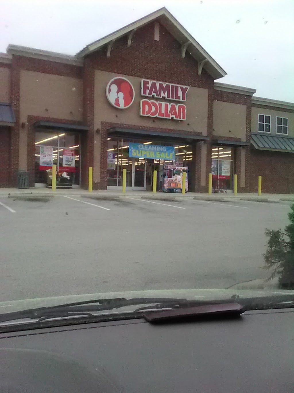 Family Dollar | 1140 US-1, Youngsville, NC 27596, USA | Phone: (919) 263-6311