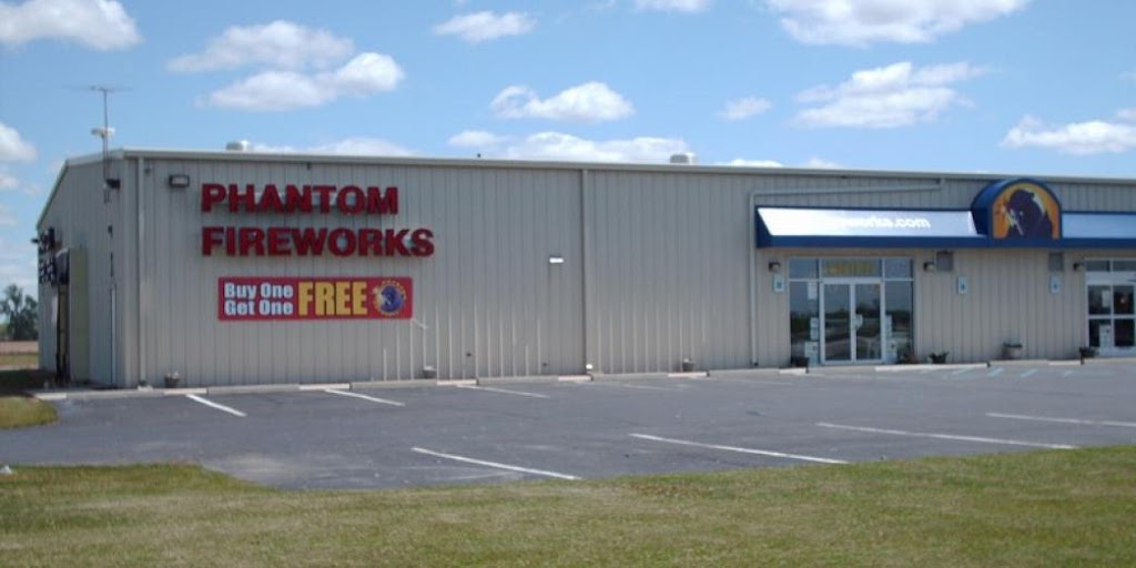 Phantom Fireworks of Fayette | 25840 US-20, Fayette, OH 43521, USA | Phone: (419) 237-2551