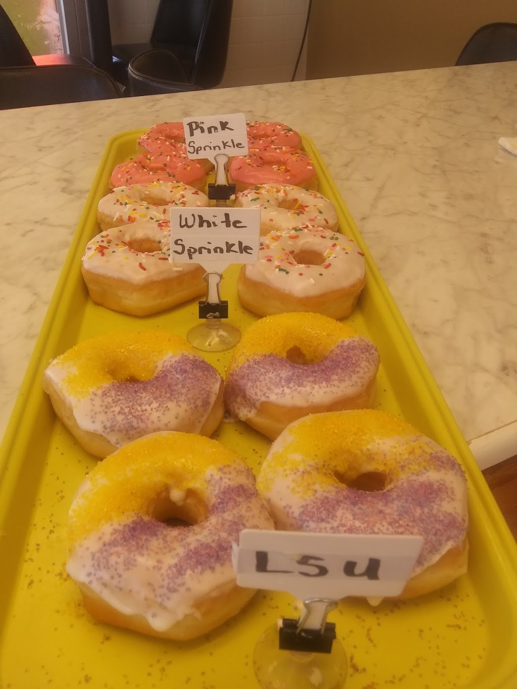 Mary Lee Do-Nuts | 9833 Florida Blvd, Baton Rouge, LA 70815, USA | Phone: (225) 924-6739