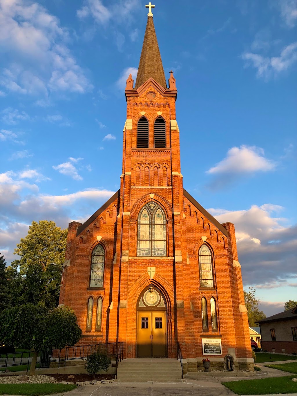 St Rose Catholic Church | 206 Summit St, Monroeville, IN 46773, USA | Phone: (260) 623-6437