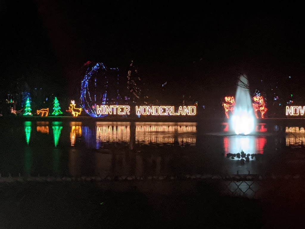 Winter Wonderland STL | 9551 Litzsinger Rd, St. Louis, MO 63124, USA | Phone: (314) 615-4386