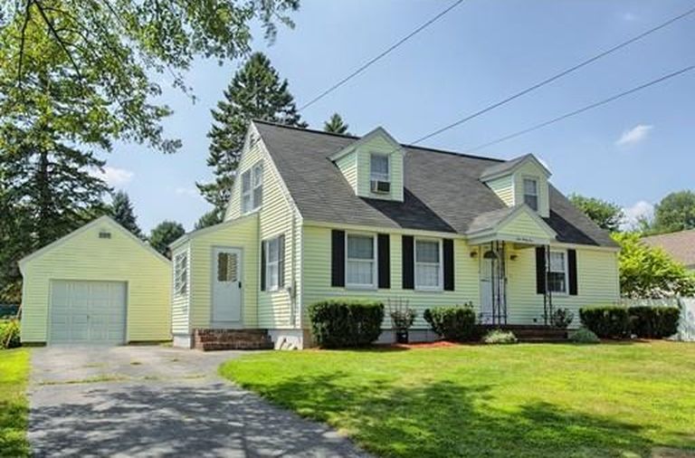 Schruender Realty | 73 Chickering Rd, North Andover, MA 01845 | Phone: (978) 685-5000