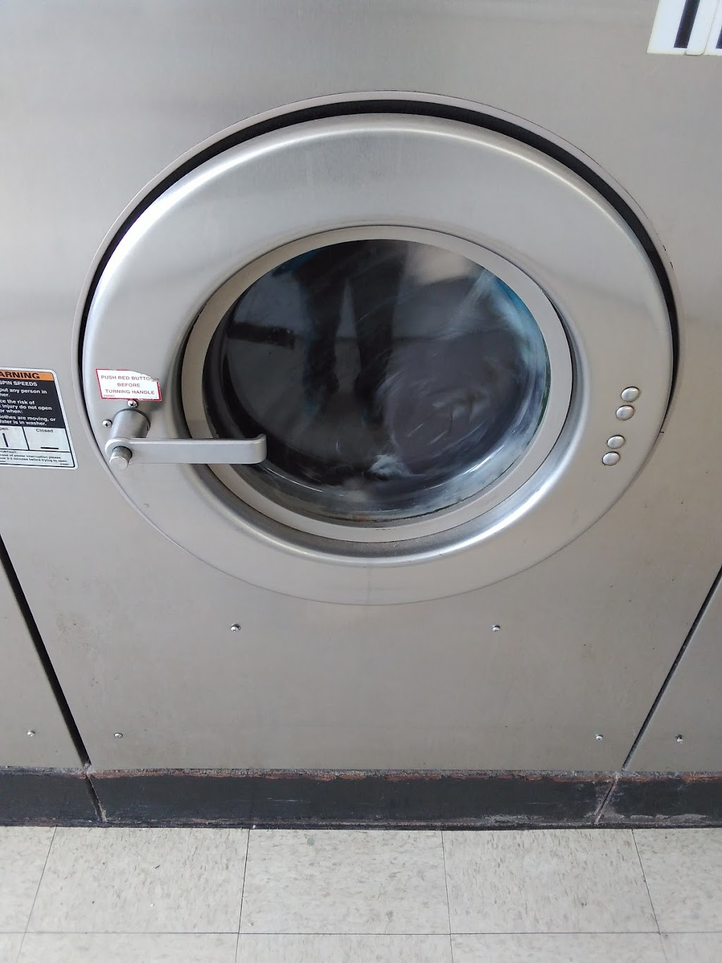 Surfside Laundromat | 1118 S Coast Hwy, Oceanside, CA 92054, USA | Phone: (760) 231-5281