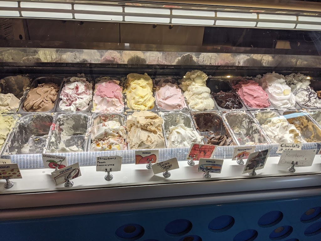 Italian Ice Cream | 5458 Victoria Ave, Niagara Falls, ON L2G 3L2, Canada | Phone: (905) 356-3866