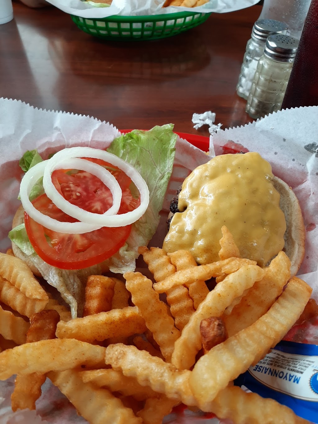 DDS Sports Grill | 364 W Macclenny Ave, Macclenny, FL 32063, USA | Phone: (904) 259-2222