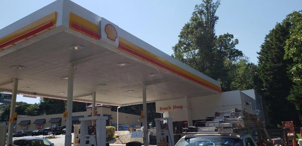 Shell | 2530 Cedar Ln, Vienna, VA 22180, USA | Phone: (703) 560-7762