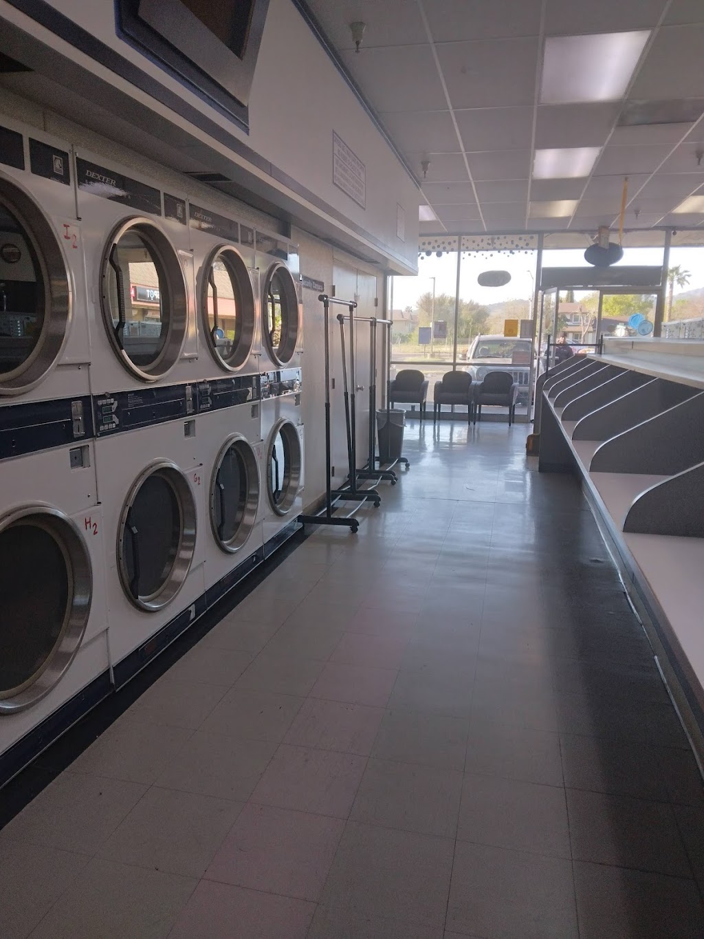 Delta Breeze Laundromat and Wash & Fold | 1092 Sycamore Dr, Antioch, CA 94509, USA | Phone: (925) 238-1735