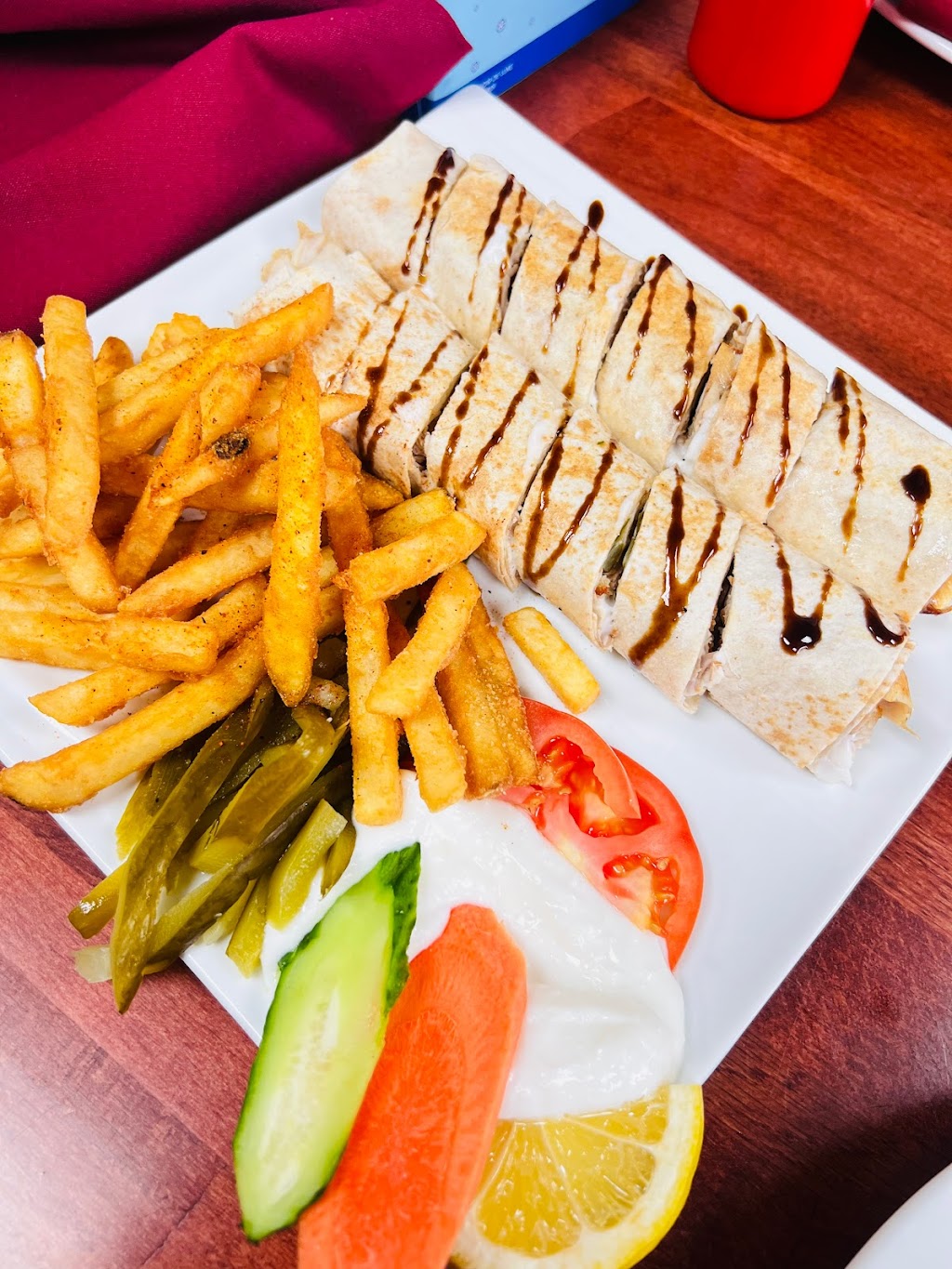 Damas Broasted | 15411 W Warren Ave, Dearborn, MI 48126, USA | Phone: (313) 228-5756