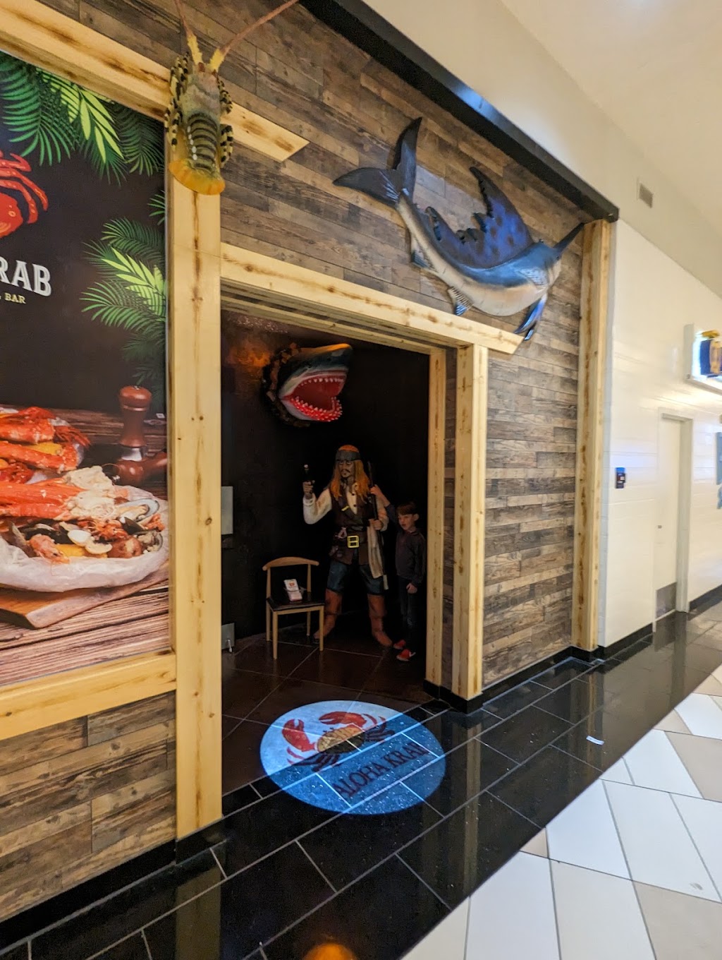 Aloha Krab Cajun Seafood & Bar | 1 Crossgates Mall Rd, Albany, NY 12203, USA | Phone: (518) 213-7888