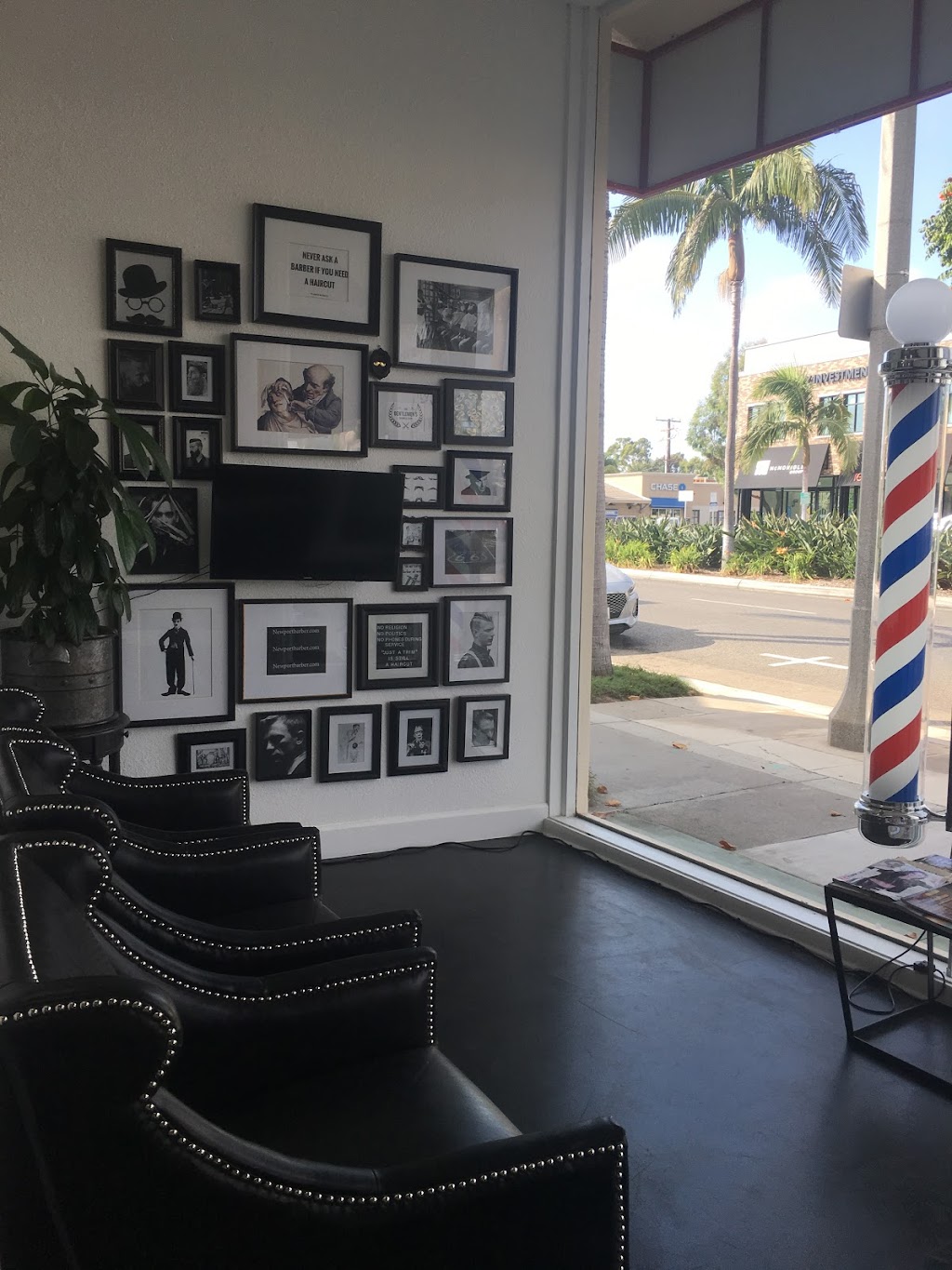 Newport Barber In Corona Del Mar Mens Haircut | 2711 East Coast Hwy #11, Corona Del Mar, CA 92625, USA | Phone: (949) 731-4581
