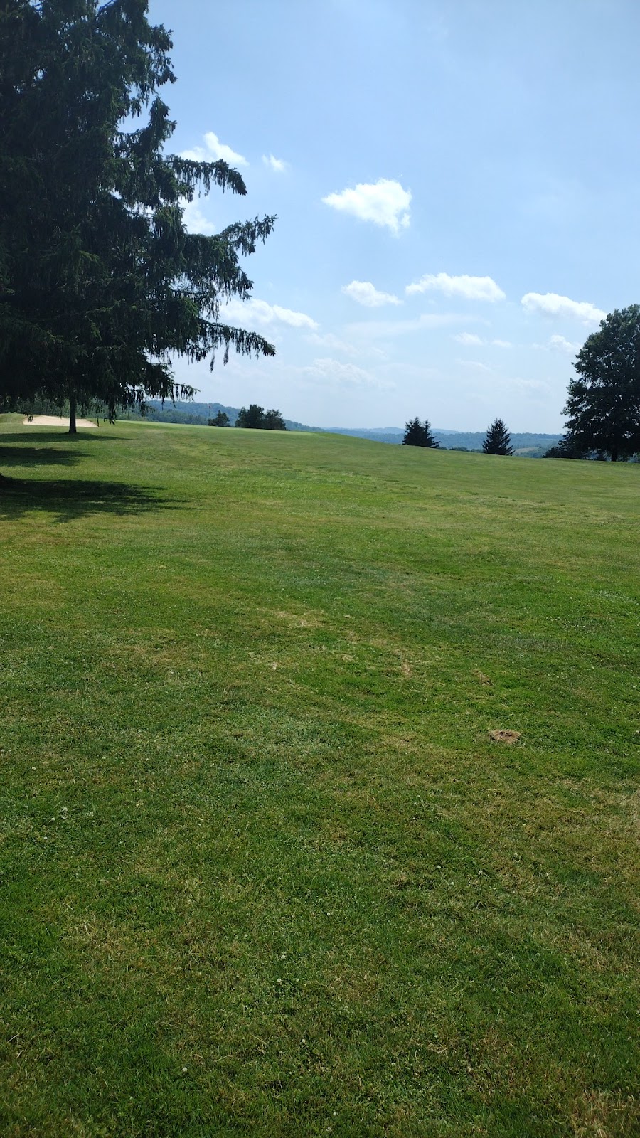 Pleasant Valley Golf Club | 440 Pleasant Valley Rd, Connellsville, PA 15425, USA | Phone: (724) 628-6360