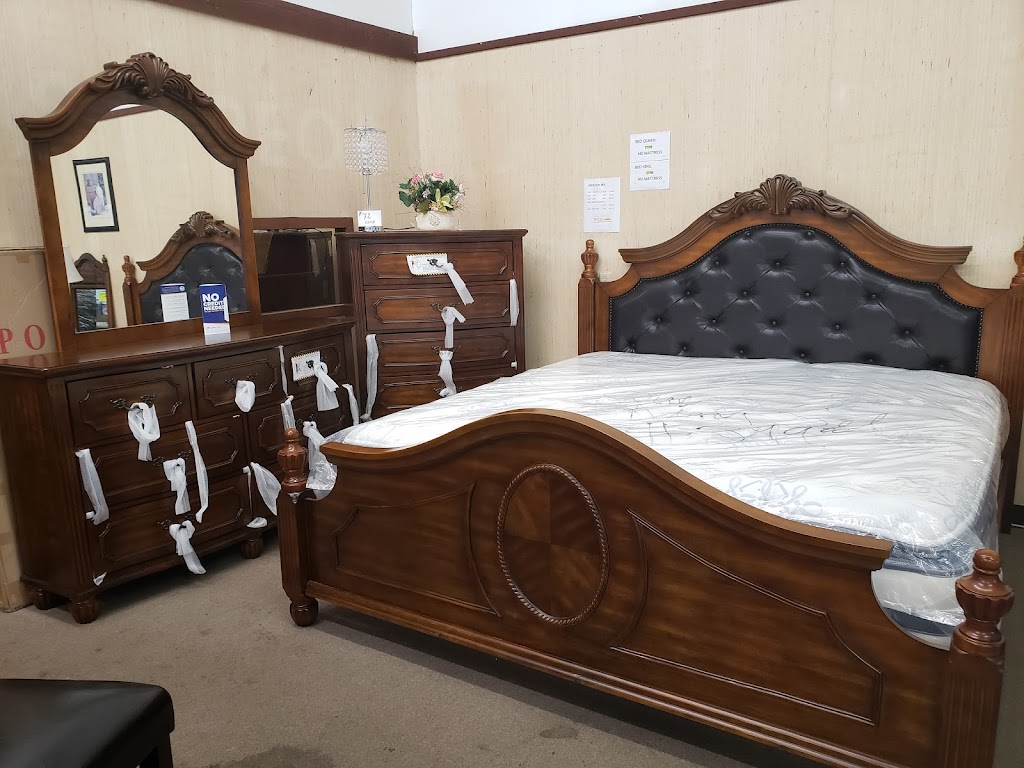 King Of Mattresses & Furniture | 9802 N Nebraska Ave, Tampa, FL 33612, USA | Phone: (813) 750-9532